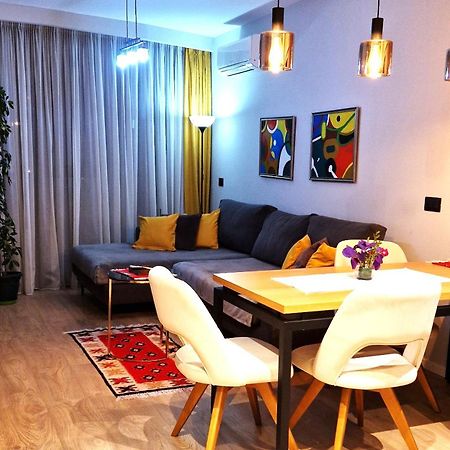 Central Comfy Apartment Tirana Exterior photo