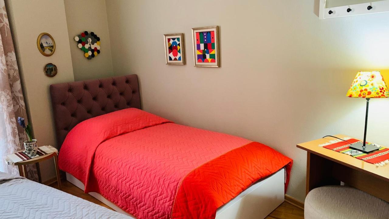 Central Comfy Apartment Tirana Exterior photo