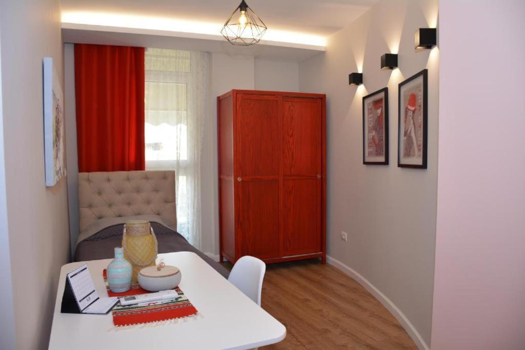 Central Comfy Apartment Tirana Exterior photo