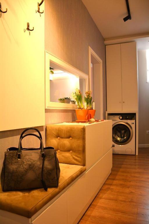 Central Comfy Apartment Tirana Exterior photo